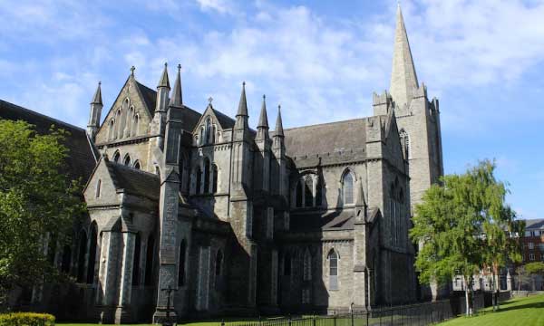 8. Catedral de Santa María: una obra majestuosa de la ciudad de Sydney
