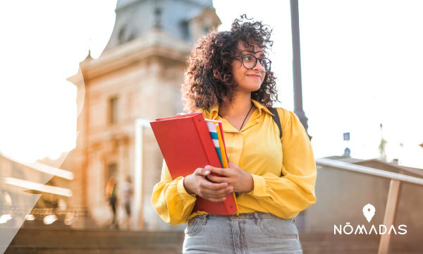 Lánzate a estudiar y trabajar en Vancouver con nuestro apoyo