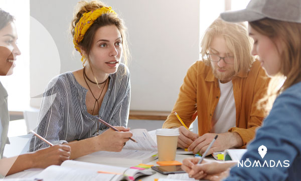 Estudiar y trabajar al mismo tiempo 