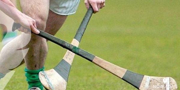 El hurling, un deporte para hombres fuertes y con carácter