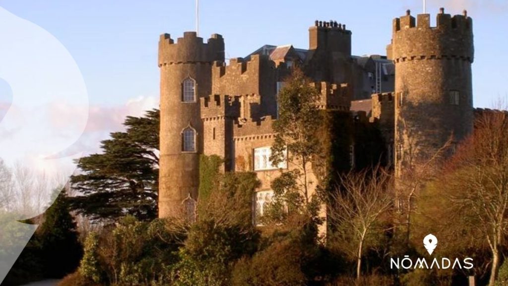 Irlanda, vivir entre castillos medievales y las empresas más grandes de tecnología