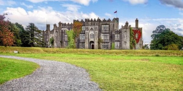 Historia, castillos, y modernidad en Irlanda 