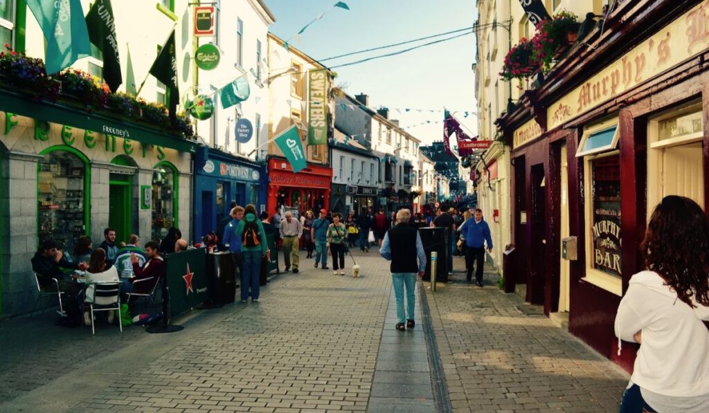 Guía completa para mudarse a Galway 2024